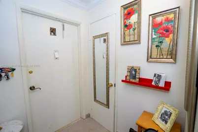 1000 NE 14th Ave #207, Hallandale Beach, FL 33009 - Photo 3