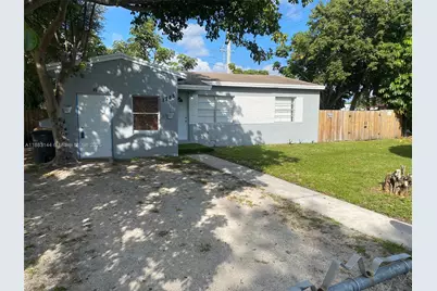 1385 NE 129th St, North Miami, FL 33161 - Photo 1