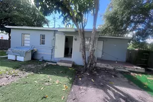 1385 NE 129th St, North Miami, FL 33161 - Photo 5