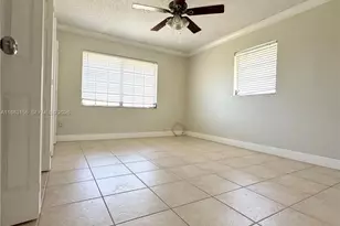 8500 SW 109th Ave, Miami, FL 33173 - Photo 9