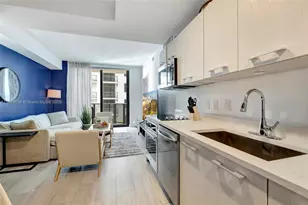 55 SW 9th St, Miami, FL 33130 - Photo 25