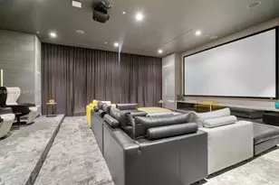 55 SW 9th St, Miami, FL 33130 - Photo 9