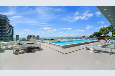 55 SW 9th St #3509, Miami, FL 33130 - Photo 15