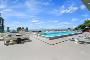 55 SW 9th St, Miami, FL 33130 - Photo 15