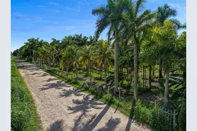 16050 SW 206th Ave, Miami, FL 33187 - Photo 15