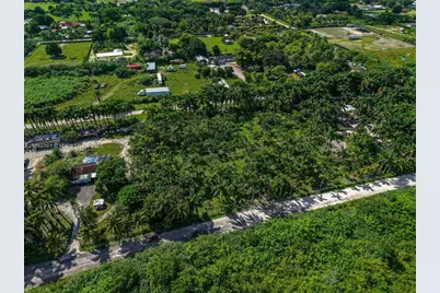 16050 SW 206th Ave, Miami, FL 33187 - Photo 11