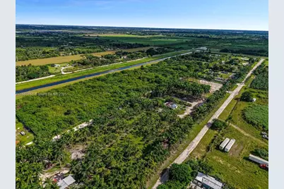 16050 SW 206th Ave, Miami, FL 33187 - Photo 3