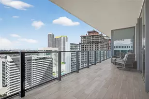 88 SW 7th St, Miami, FL 33130 - Photo 11