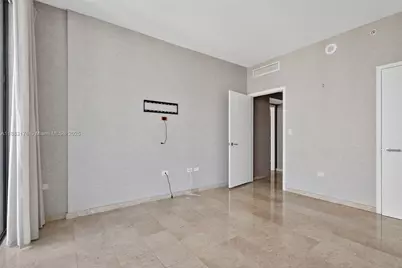 88 SW 7th St #2402, Miami, FL 33130 - Photo 23