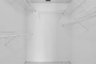 570 Woodgate Cir, Sunrise, FL 33326 - Photo 35