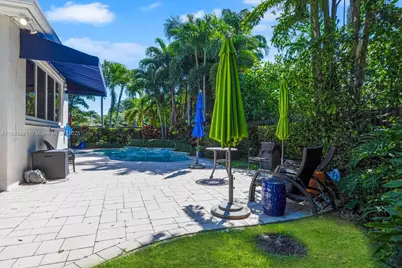 100 NE 123rd St, North Miami, FL 33161 - Photo 25