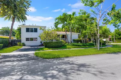100 NE 123rd St, North Miami, FL 33161 - Photo 1