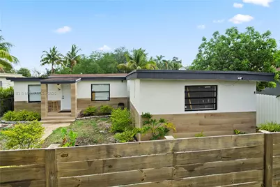 621 Glenn Pkwy, Hollywood, FL 33021 - Photo 1
