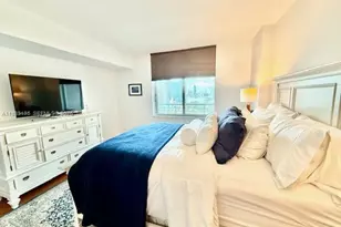 325 S Biscayne Blvd, Miami, FL 33131 - Photo 35