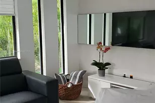 77 NE 43rd St, Miami, FL 33137 - Photo 15