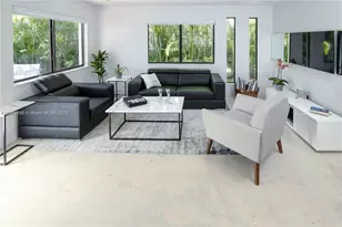 77 NE 43rd St, Miami, FL 33137 - Photo 13