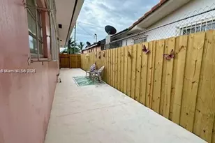 1801 NW 5th St, Miami, FL 33125 - Photo 23