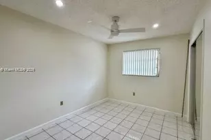 1801 NW 5th St, Miami, FL 33125 - Photo 13