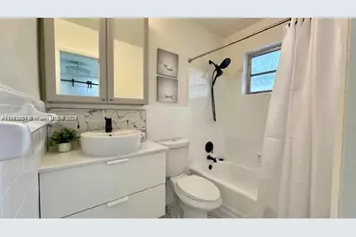 1801 NW 5th St, Miami, FL 33125 - Photo 21