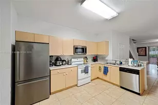 4101 Forest Dr, Weston, FL 33332 - Photo 9