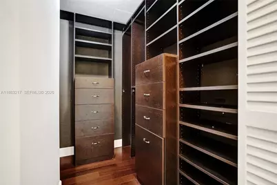 950 Brickell Bay Dr #1704, Miami, FL 33131 - Photo 19