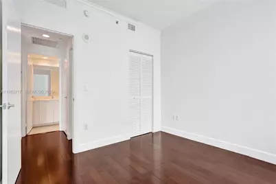 950 Brickell Bay Dr #1704, Miami, FL 33131 - Photo 27