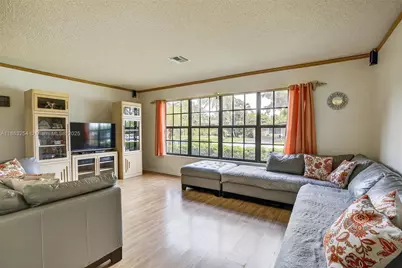 5260 Redwood Ct, Plantation, FL 33317 - Photo 5