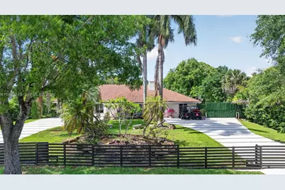 14401 SW 23rd St, Davie, FL 33325 - Photo 3