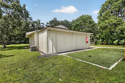 14401 SW 23rd St, Davie, FL 33325 - Photo 71