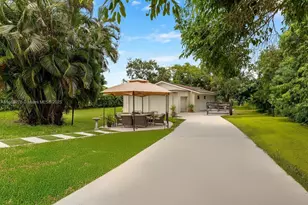 14401 SW 23rd St, Davie, FL 33325 - Photo 37