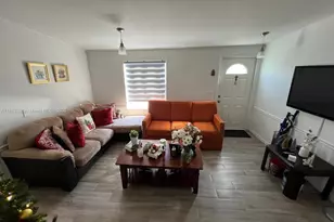 21780 NW 2nd Ct, Pembroke Pines, FL 33029 - Photo 9