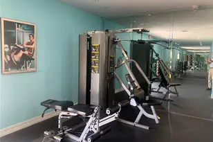 18111 NW 68th Ave, Hialeah, FL 33015 - Photo 15