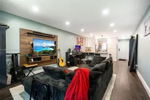 5090 SW 64th Ave, Davie, FL 33314 - Photo 5