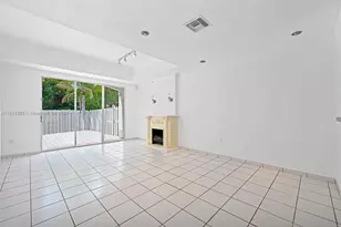 11224 NW 42nd Terrace, Doral, FL 33178 - Photo 3