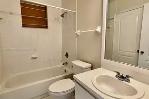 7211 W 24th Ave, Hialeah, FL 33016 - Photo 15