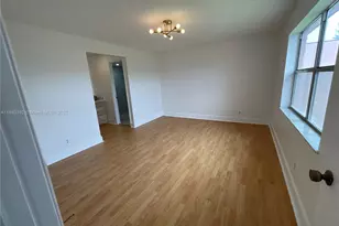 9481 Sunrise Lakes Blvd, Sunrise, FL 33322 - Photo 13