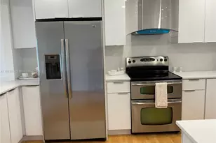 9481 Sunrise Lakes Blvd, Sunrise, FL 33322 - Photo 7