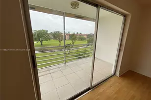 9481 Sunrise Lakes Blvd, Sunrise, FL 33322 - Photo 11