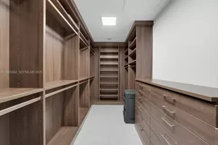 1643 Brickell Ave, Miami, FL 33129 - Photo 17