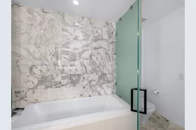 851 NE 1st Ave #1008, Miami, FL 33132 - Photo 29