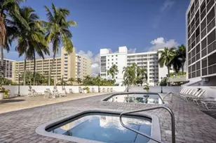 17801 N Bay Rd, Sunny Isles Beach, FL 33160 - Photo 25