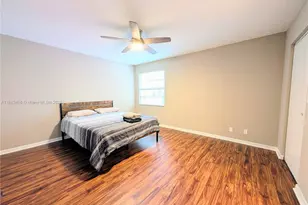10330 NW 12th Pl, Plantation, FL 33322 - Photo 11
