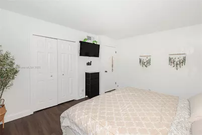 150 Lakeview Dr #205, Weston, FL 33326 - Photo 17
