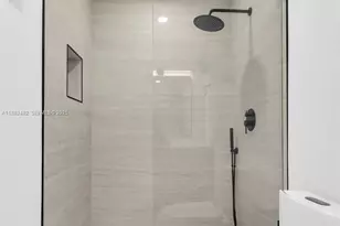 327 SE 2nd Ave, Dania Beach, FL 33004 - Photo 21