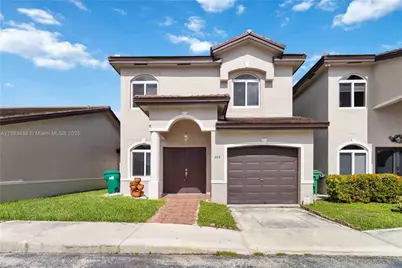 8431 NW 188th Ter #805-8, Hialeah, FL 33015 - Photo 1