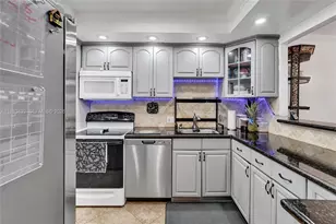 3150 N Palm Aire Dr, Pompano Beach, FL 33069 - Photo 1