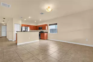 2401 NE 4th St, Homestead, FL 33033 - Photo 7