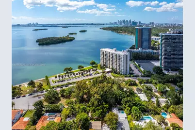 895 NE 70th St, Miami, FL 33138 - Photo 3