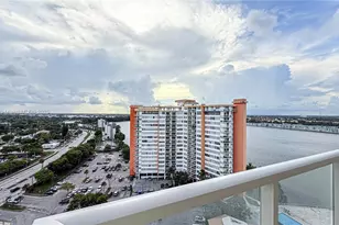 1351 NE Miami Gardens Dr, Miami, FL 33179 - Photo 1