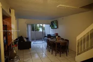 10661 SW 108th Ave, Miami, FL 33176 - Photo 3